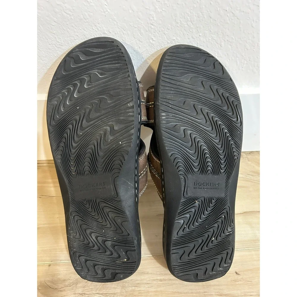 Dockers Mens Sunland Brown Memory Foam Slide Sandals Size 11 Wide Fusion Footbed